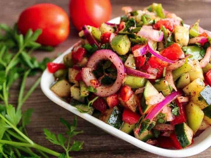 Turkish shepherd salad in a bowl.