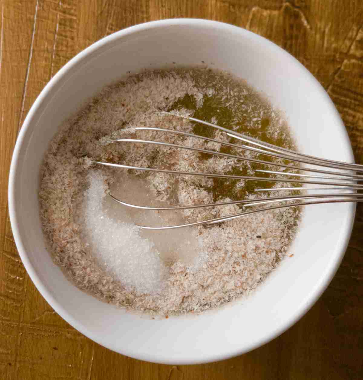 Psyllium husk mixed with the other wet ingredients.
