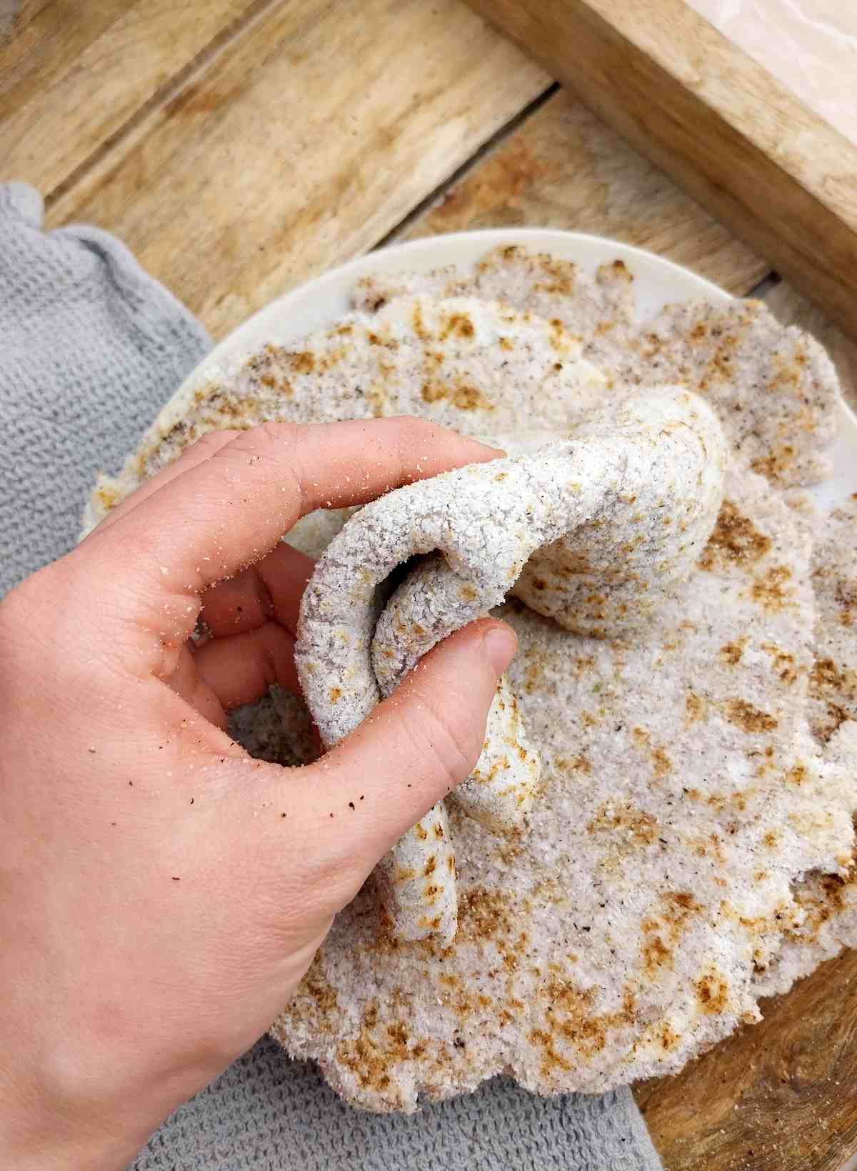Coconut flour roti bent.